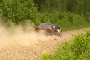 Joe Boburka / Elizabeth Unglenieks-Ploeg Ford Escort on SS3, Woodtick Hollow.