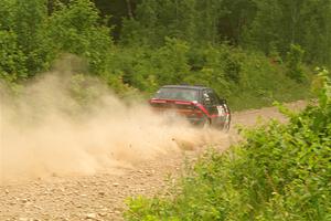 Joe Boburka / Elizabeth Unglenieks-Ploeg Ford Escort on SS3, Woodtick Hollow.