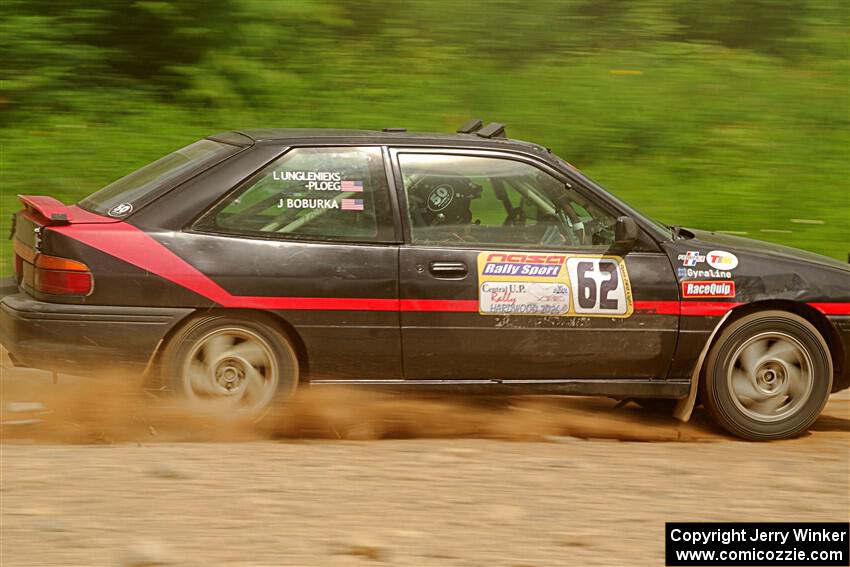 Joe Boburka / Elizabeth Unglenieks-Ploeg Ford Escort on SS3, Woodtick Hollow.