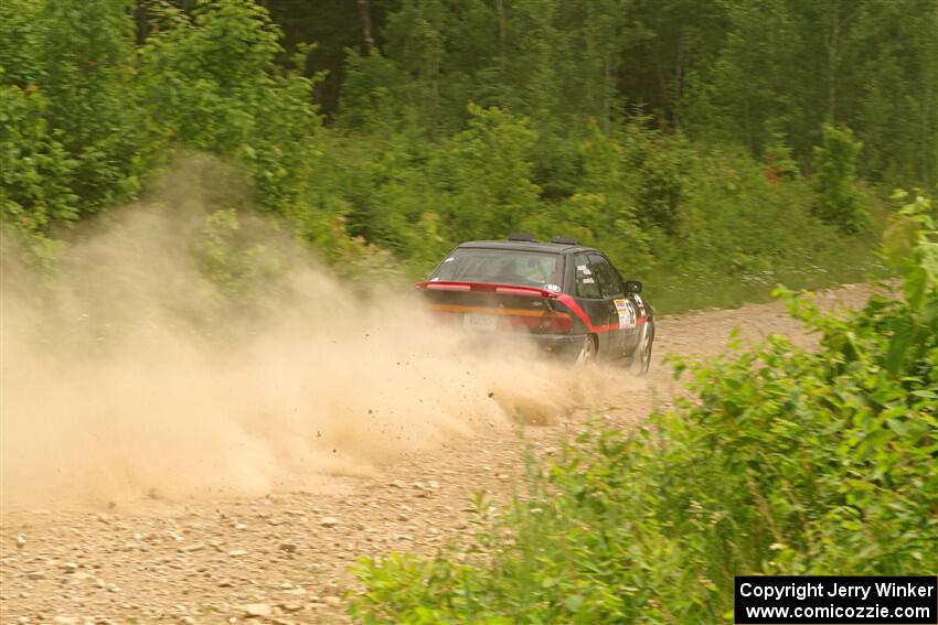 Joe Boburka / Elizabeth Unglenieks-Ploeg Ford Escort on SS3, Woodtick Hollow.