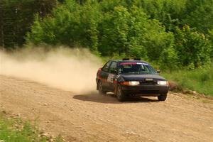 Joe Boburka / Elizabeth Unglenieks-Ploeg Ford Escort on SS4, Hollow Woodtick.