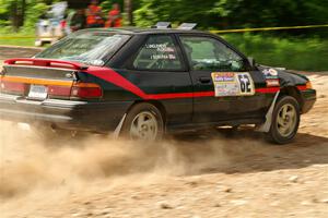 Joe Boburka / Elizabeth Unglenieks-Ploeg Ford Escort on SS4, Hollow Woodtick.