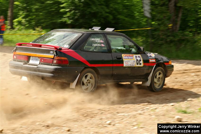 Joe Boburka / Elizabeth Unglenieks-Ploeg Ford Escort on SS4, Hollow Woodtick.