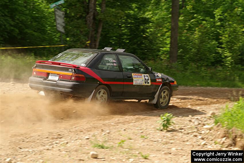 Joe Boburka / Elizabeth Unglenieks-Ploeg Ford Escort on SS4, Hollow Woodtick.