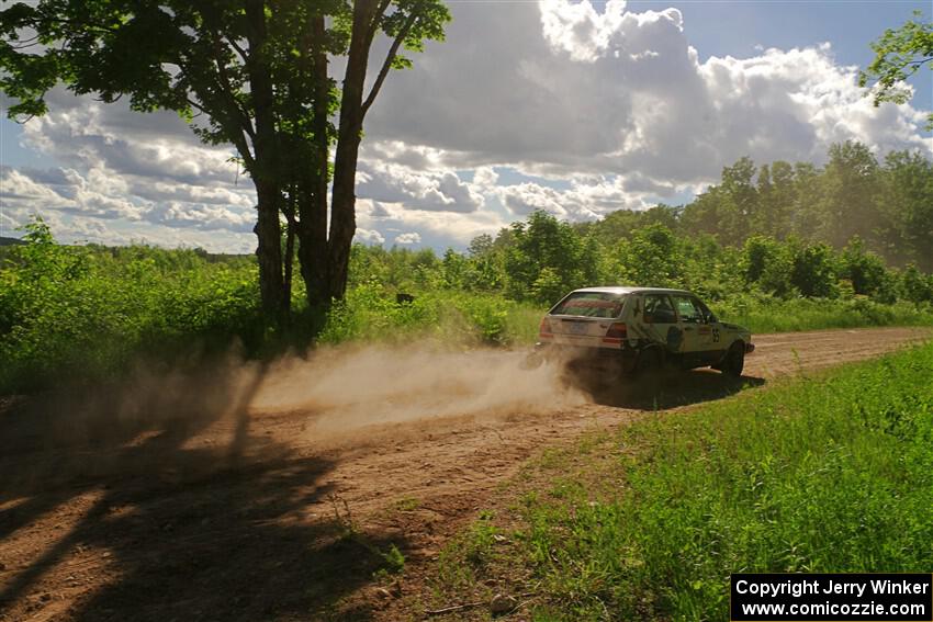 Heath Shively / Shanti Witt VW Golf on SS5, Chainsaw Junksin.