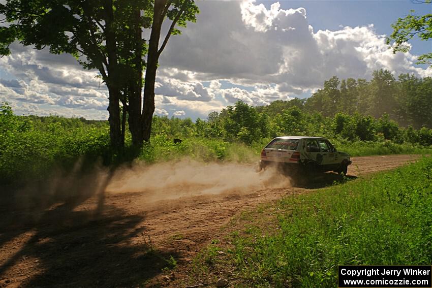 Heath Shively / Shanti Witt VW Golf on SS5, Chainsaw Junksin.