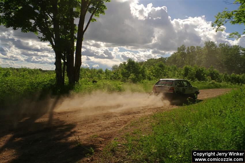 Heath Shively / Shanti Witt VW Golf on SS5, Chainsaw Junksin.