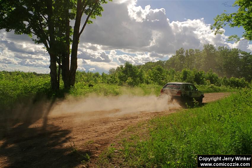 Heath Shively / Shanti Witt VW Golf on SS5, Chainsaw Junksin.