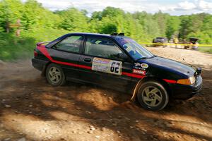 Joe Boburka / Elizabeth Unglenieks-Ploeg Ford Escort on SS5, Chainsaw Junksin.