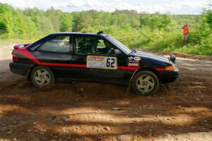 Joe Boburka / Elizabeth Unglenieks-Ploeg Ford Escort on SS5, Chainsaw Junksin.