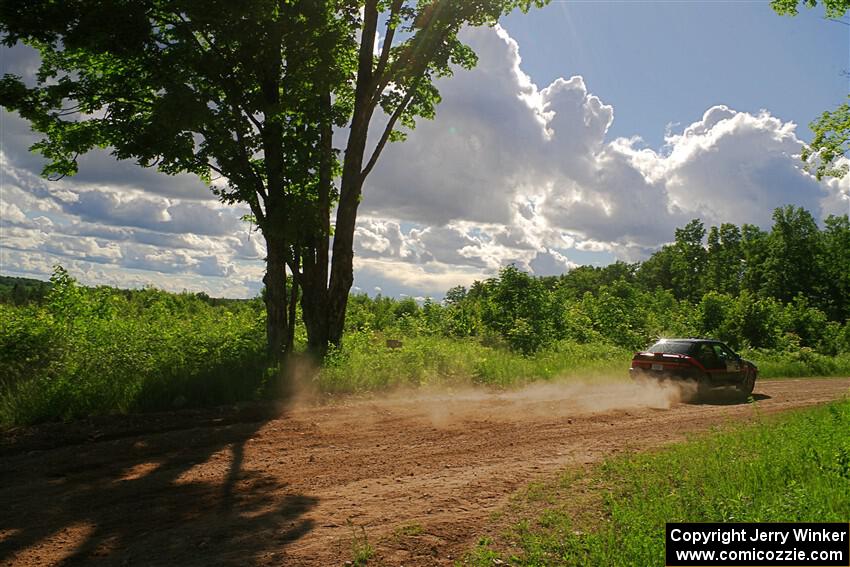 Joe Boburka / Elizabeth Unglenieks-Ploeg Ford Escort on SS5, Chainsaw Junksin.
