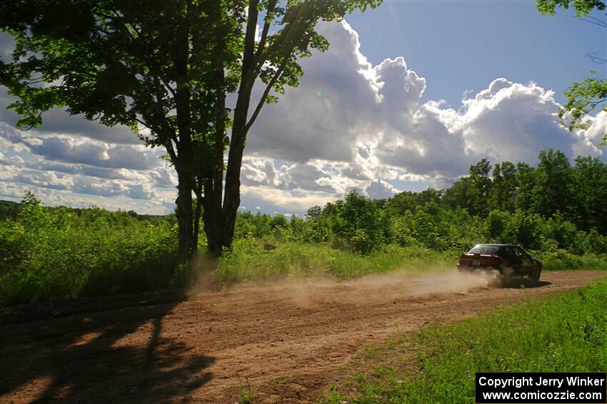Joe Boburka / Elizabeth Unglenieks-Ploeg Ford Escort on SS5, Chainsaw Junksin.