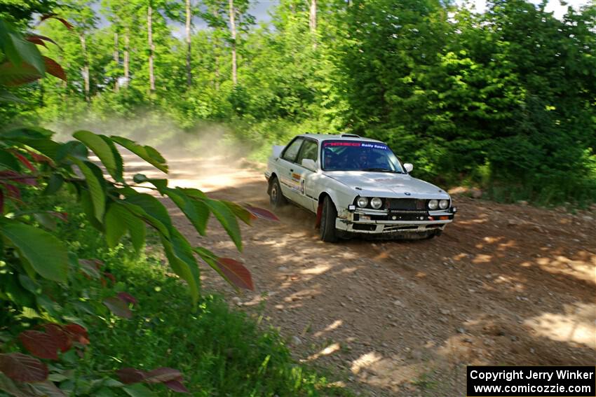 Elena Huizar / Julienne Ciacico BMW 325i on SS5, Chainsaw Junksin.