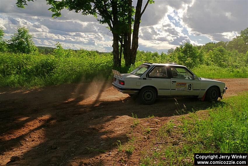 Elena Huizar / Julienne Ciacico BMW 325i on SS5, Chainsaw Junksin.