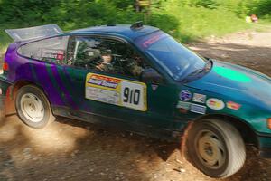 Maegan Burkart / Joanna Seaman Honda CRX Si on SS5, Chainsaw Junksin.