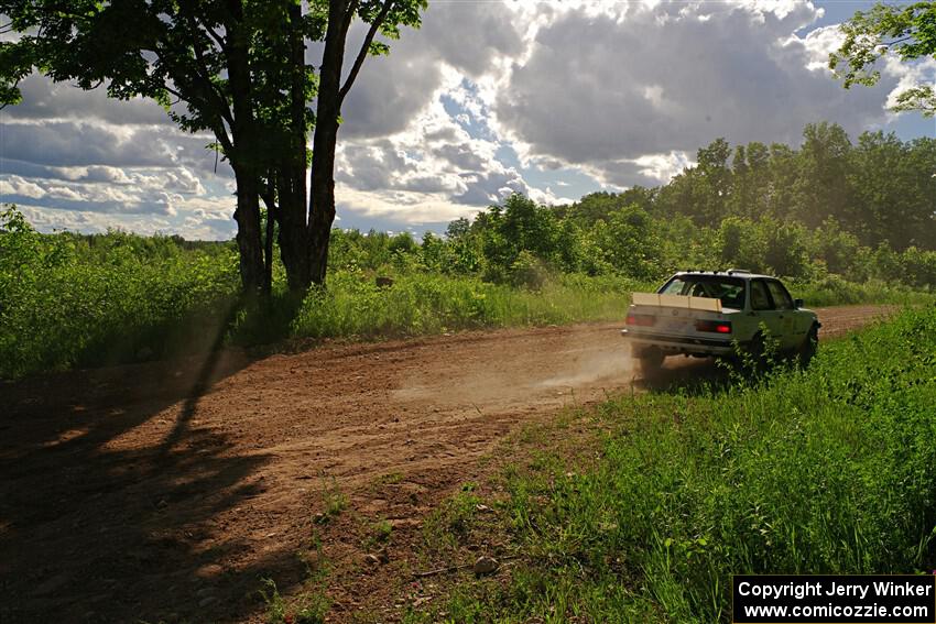 Elena Huizar / Julienne Ciacico BMW 325i on SS5, Chainsaw Junksin.