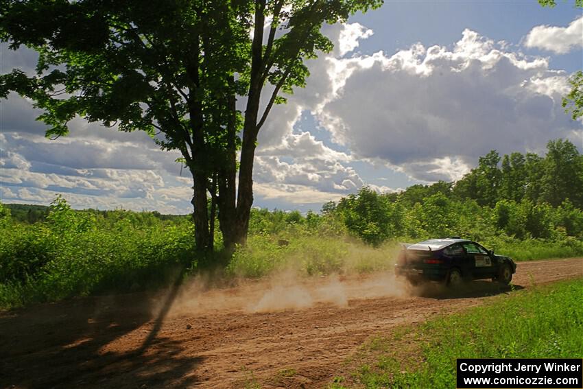 Maegan Burkart / Joanna Seaman Honda CRX Si on SS5, Chainsaw Junksin.