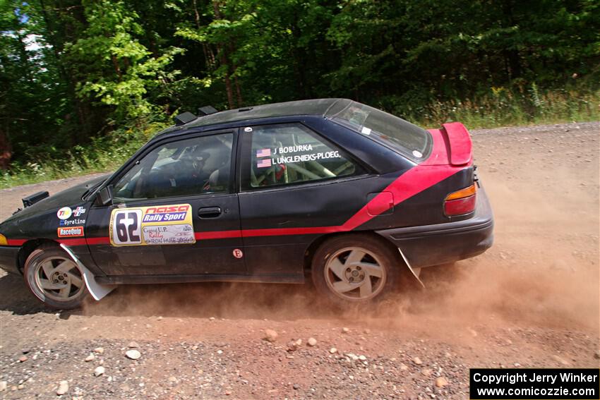 Joe Boburka / Elizabeth Unglenieks-Ploeg Ford Escort on SS3, Norway Home.