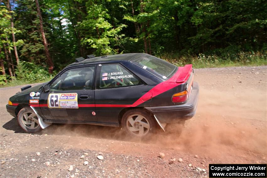 Joe Boburka / Elizabeth Unglenieks-Ploeg Ford Escort on SS3, Norway Home.