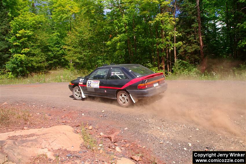 Joe Boburka / Elizabeth Unglenieks-Ploeg Ford Escort on SS3, Norway Home.