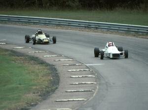 Tony Foster's Van Diemen RF83 and Steve Kelly's Tiga FFA78