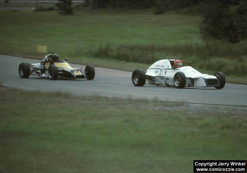 Tony Foster's Van Diemen RF83 and Steve Kelly's Tiga FFA78