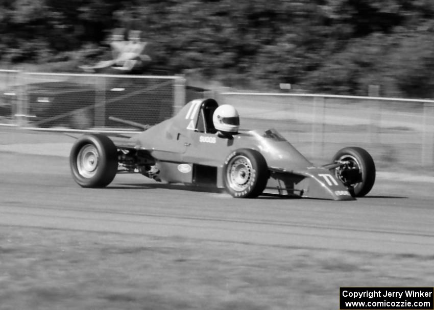 Tom Suggs's Van Diemen RF85 Formula Ford
