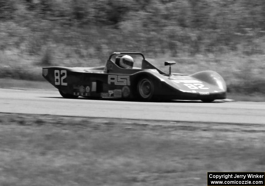 Duane Smith's Lola T-598 Sports 2000