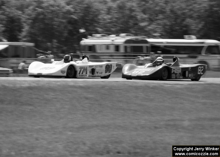 Thomas Knapp's (99) and Duane Smith's (82) Lola T-598 Sports 2000s