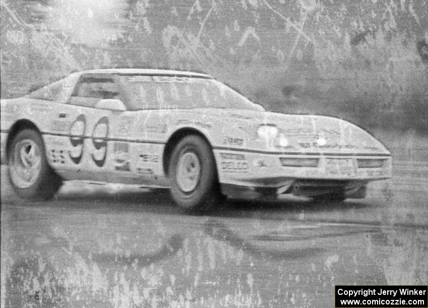Don Knowles / Bob McConnell Chevy Corvette