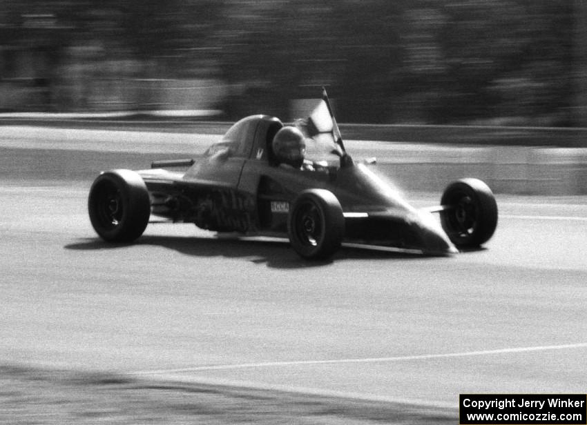 George Anderson's Swift DB-1 Formula Ford won its race.