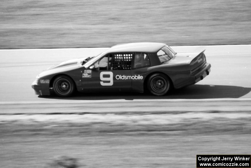 Dennis Weglarz / Ted Graham / Del Markle Olds Toronado