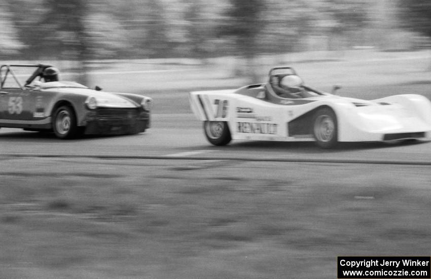 Jim Lyddon's Sports Renault and Lona Bradbury's G Production Austin-Healey Sprite