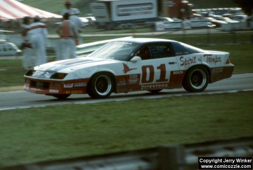 Joe Varde / Don Wallace Chevy Camaro