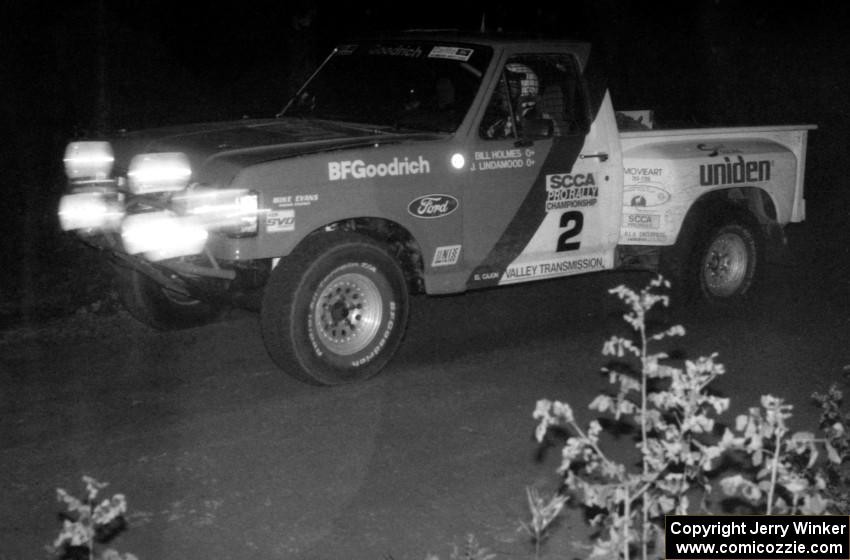 Bill Holmes / Jean Lindamood took sixth overall in their Ford F-150.