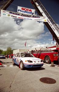 Doug Shepherd / Ralph Beckman Hyundai Elantra at the ceremonial start