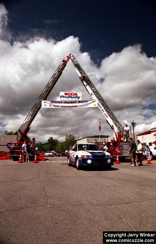 Karl Scheible / Russ Hughes Mitsubishi Lancer Evo V at the ceremonial start