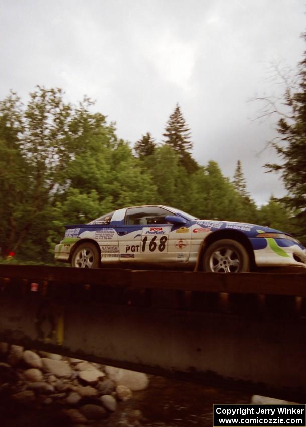Celsus Donnelly / Paul Donnelly Eagle Talon TSi View on the last bridge on SS4 (East Town E.)