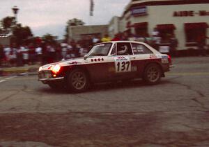 Phil Smith / Dallas Smith MGB-GT on SS10 (In Town)