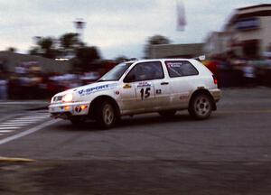 Brad Hawkins / Adrian Wintle VW GTI on SS10 (In Town)