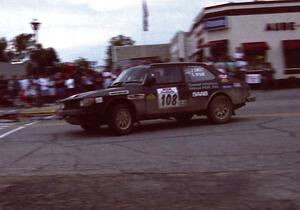 Jerry Sweet / Stuart Spark SAAB 99EMS on SS10 (In Town)