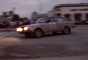 Don Paulsen / Charles Paulsen Volvo 240 on SS10 (In Town)