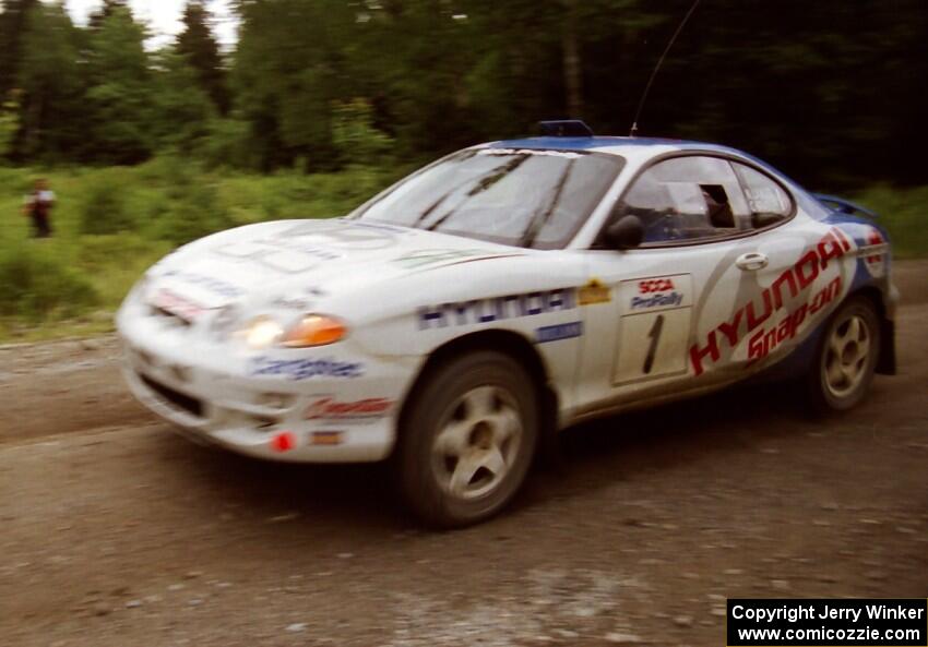 Noel Lawler / Charles Bradley Hyundai Tiburon finishes SS9 (Magalloway Long)