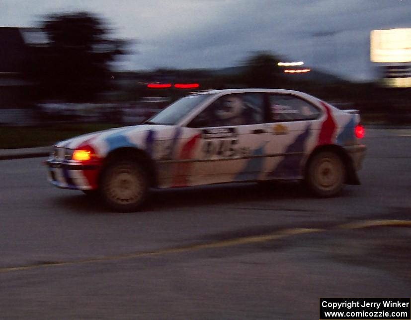 Rick Davis / Marc Goldfarb BMW M 318ti on SS10 (In Town)