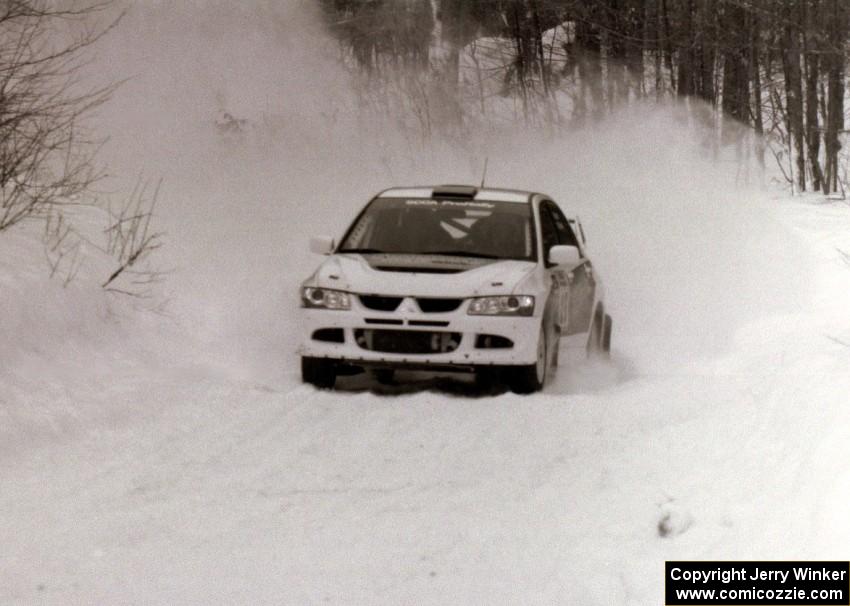 Seamus Burke / Charles Bradley Mitsubishi Lancer Evo VIII on SS10 (Beechler)