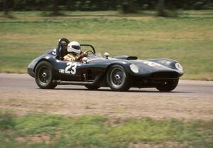 Carl Larsen's Demar Mk. II Spyder ran in the vintage race