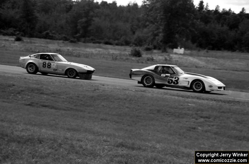 Steve Beard's Chevy Corvette leads Bill Cammack's Datsun 280Z