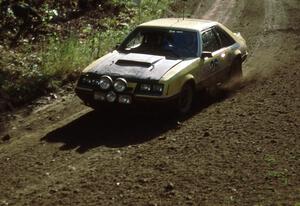 Don Rathgeber / Cindy Krolikowski were a crowd-pleaser in the Hairy Canary Ford Mustang.