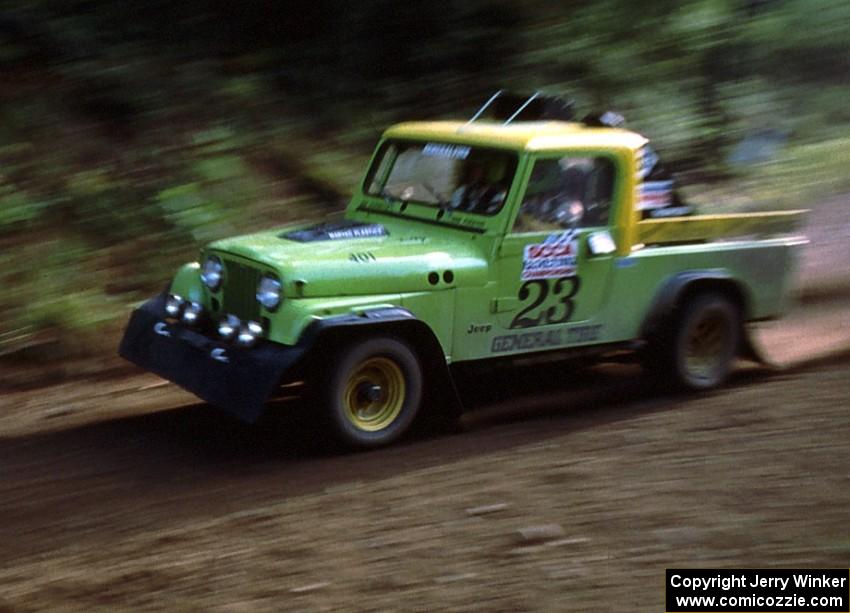 Mike Purzycki / Dan Wernette in their Jeep Scrambler. They led the battle in the divisional rally.