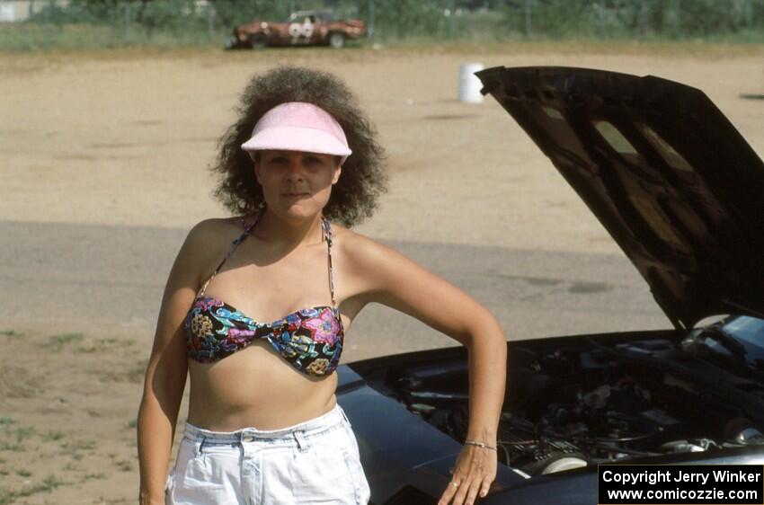 Maureen Scott next to her D-Stock Honda CRX